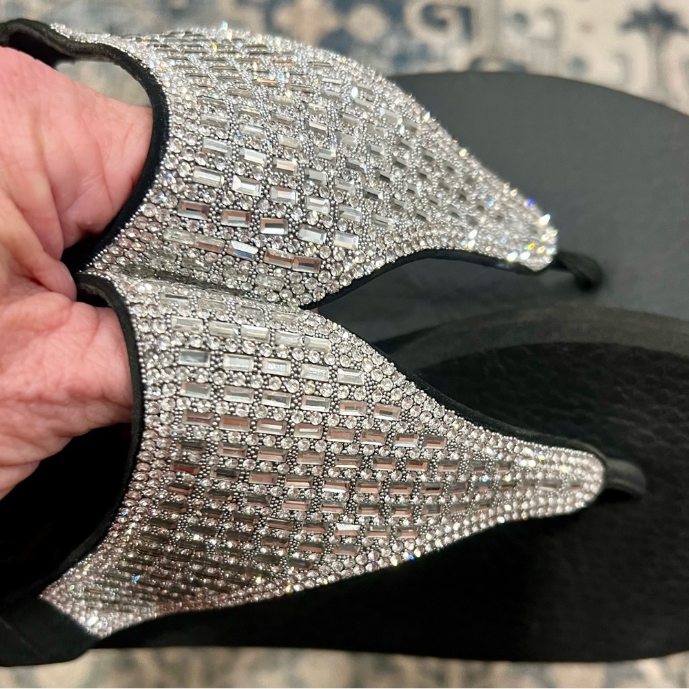 Sparkling Rhinestone Women's Thong Sandals - Silver